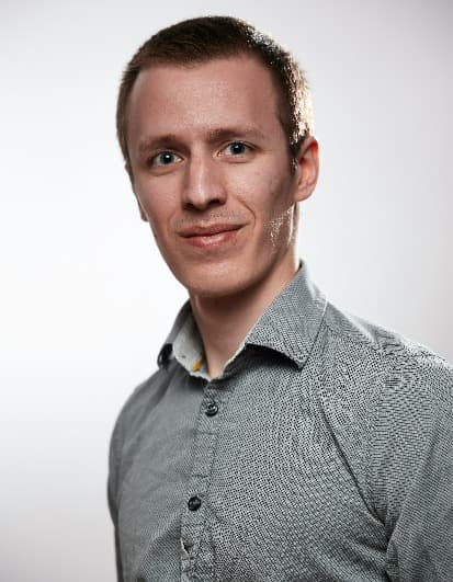 The same photo resized to 413 × 531 pixels